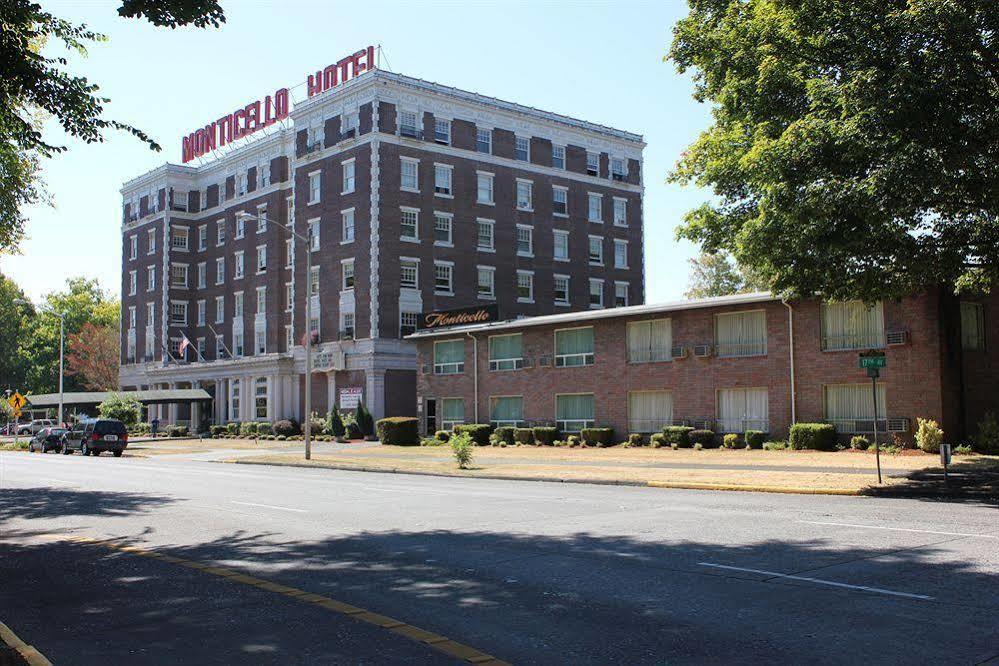 The Monticello Hotel Лонгвю Екстериор снимка
